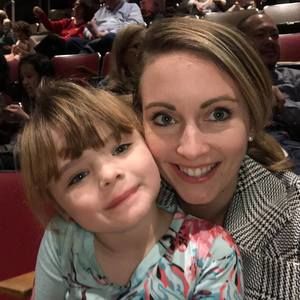 Meet your Posher, Leandra